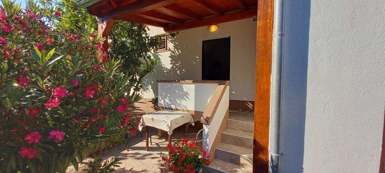 Eco Secluded Apartments Zabodarski Čunski Eksteriør billede