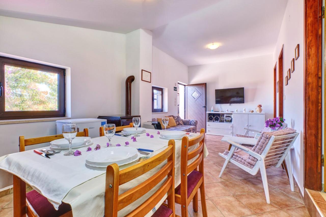 Eco Secluded Apartments Zabodarski Čunski Eksteriør billede