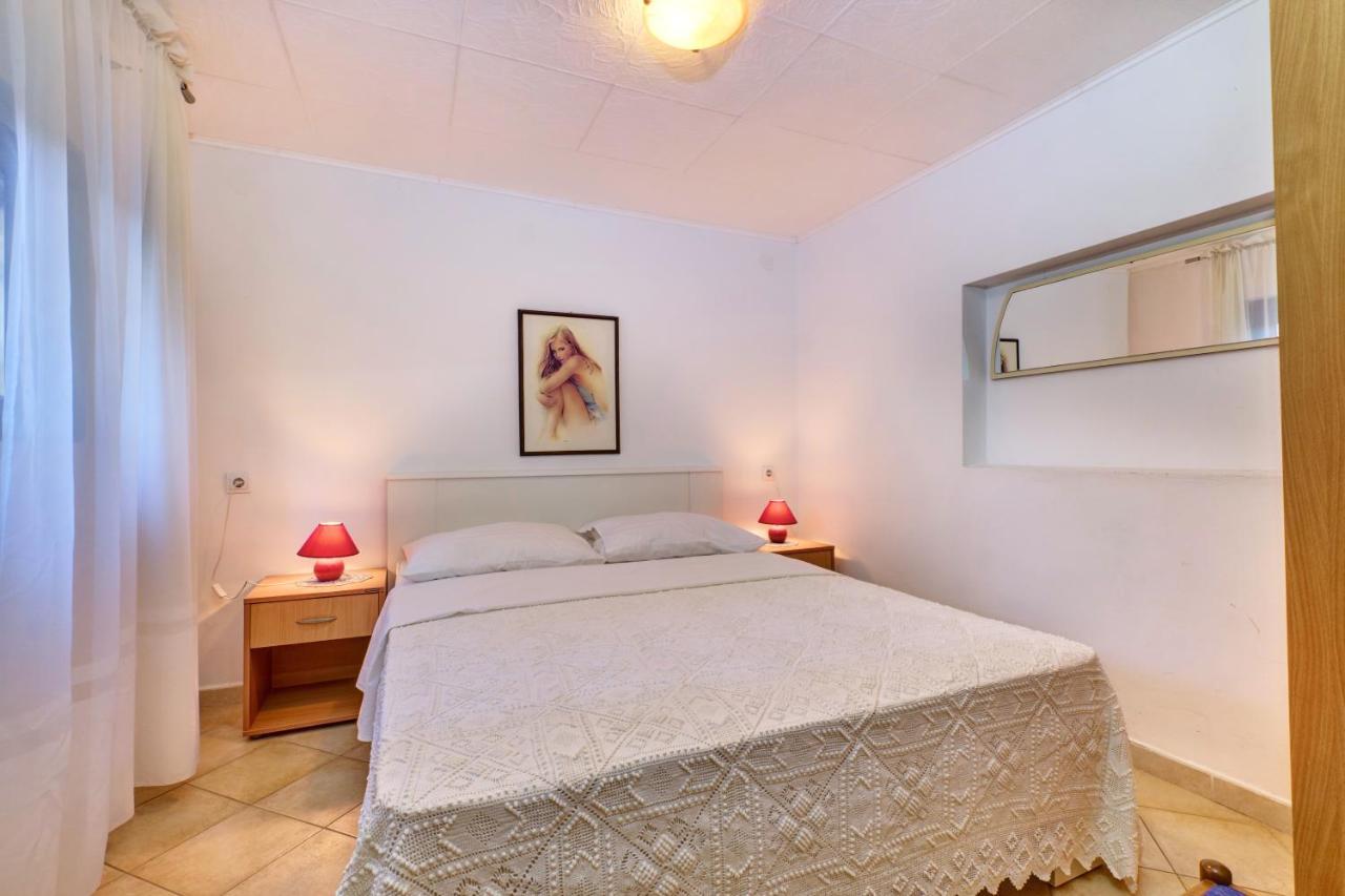 Eco Secluded Apartments Zabodarski Čunski Eksteriør billede